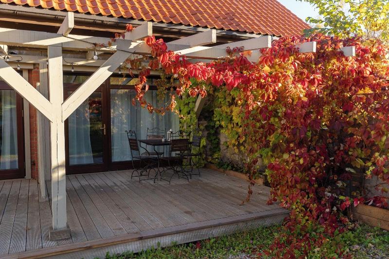 Karlamuiza Country Hotel image