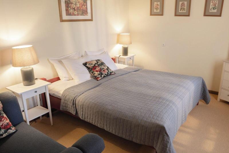 Karlamuiza Country Hotel image