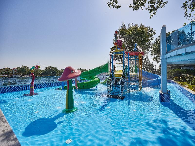 Lebada Luxury Resort & Spa