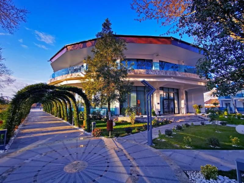 Lebada Luxury Resort & Spa