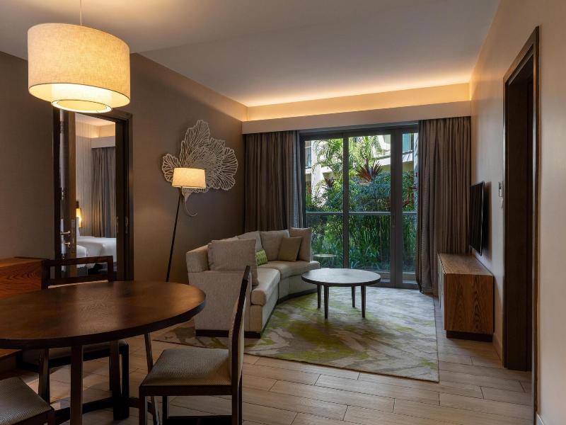 Radisson Blu Hotel & Residence Nairobi Arboretum image