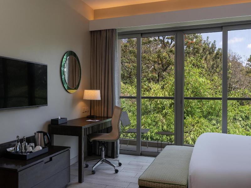 Radisson Blu Hotel & Residence Nairobi Arboretum image