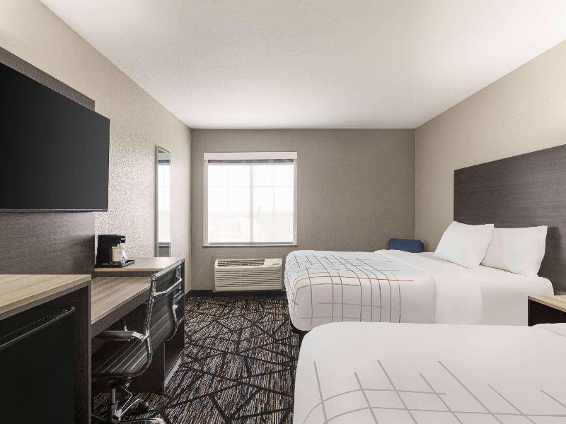 La Quinta Inn Suites San Antonio N Stone Oak image