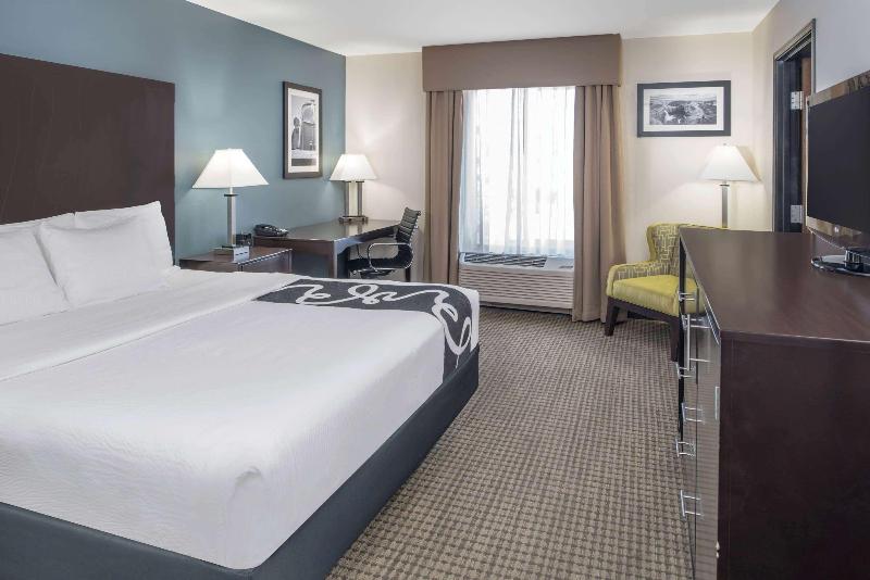 La Quinta Inn Suites By Wyndham Moscow Pullman image