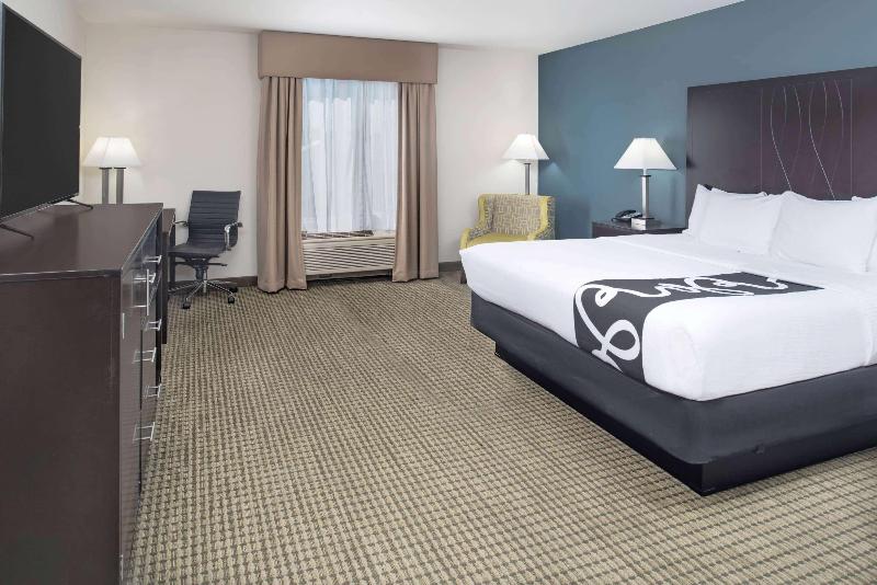 La Quinta Inn Suites By Wyndham Moscow Pullman image