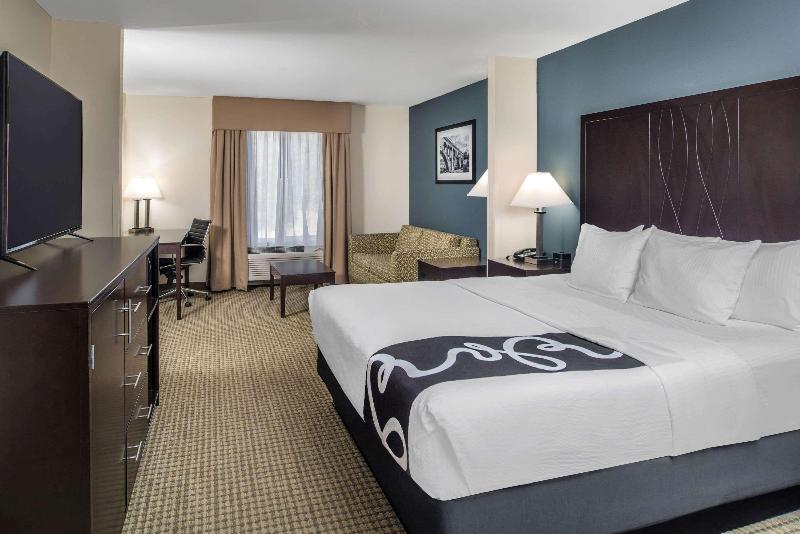 La Quinta Inn Suites By Wyndham Moscow Pullman image