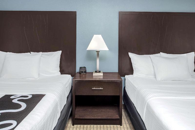 La Quinta Inn Suites By Wyndham Moscow Pullman image