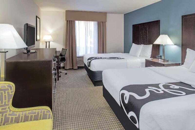 La Quinta Inn Suites By Wyndham Moscow Pullman image