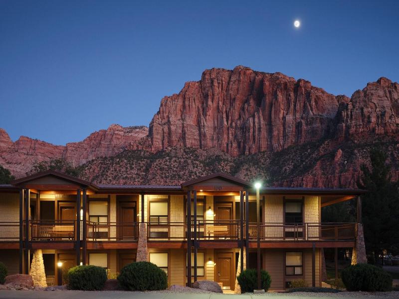 Red Cliffs Lodge Zion, a Tribute Portfolio Hotel image