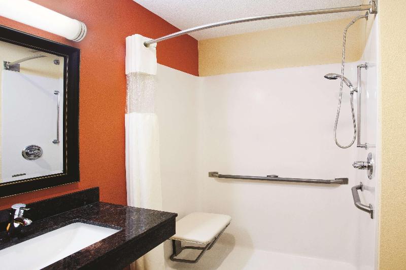 La Quinta Inn Suites By Wyndham Florence image