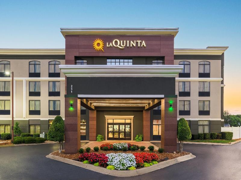 La Quinta Inn Suites By Wyndham Clarksville