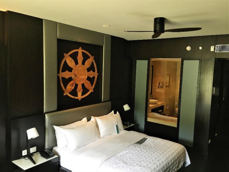 Le Meridien Paro, Riverfront image