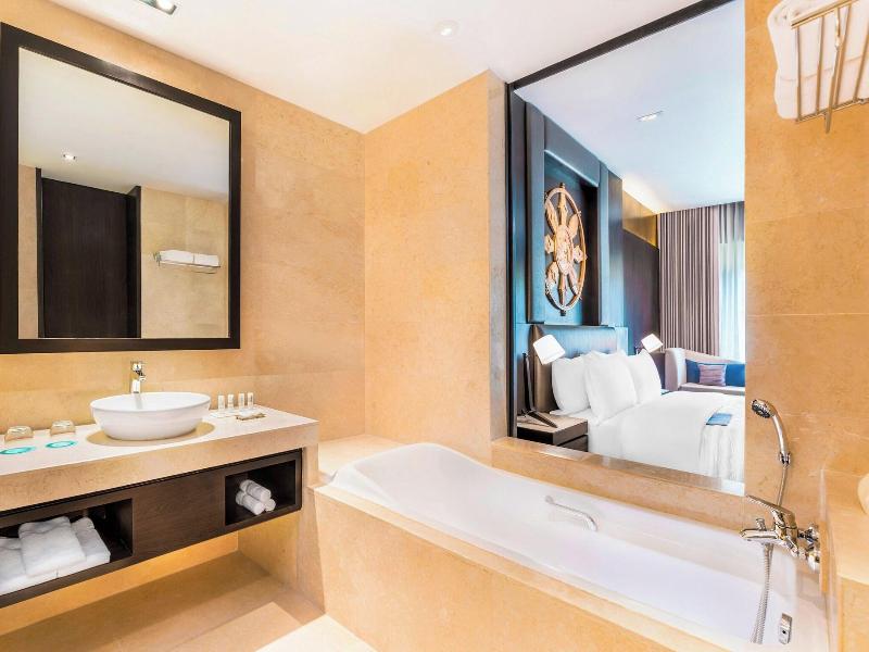 Le Meridien Paro, Riverfront image