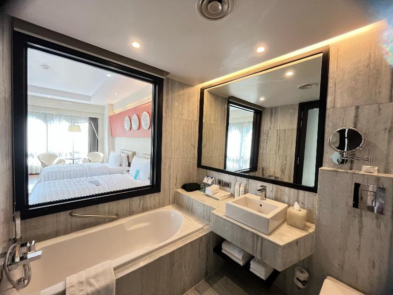 Le Meridien Thimphu image