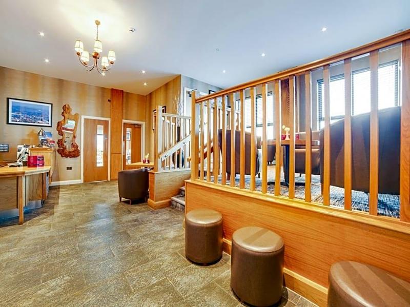 OYO Standing Stones Lodge