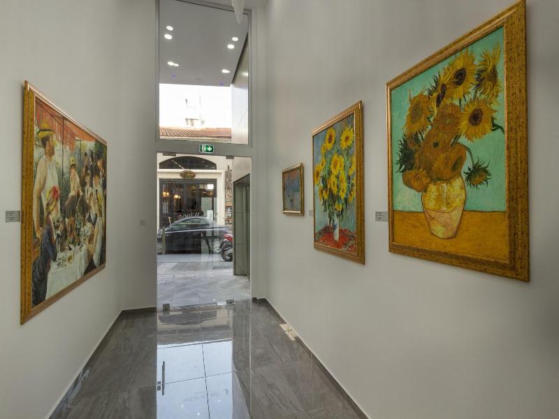 Art & Wine Studios And Apts image