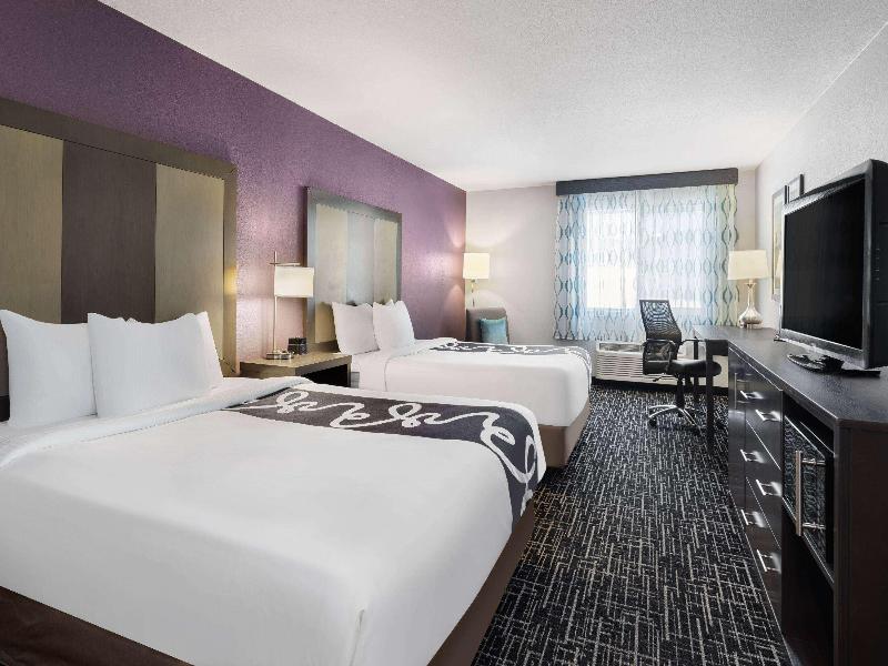 La Quinta Inn Suites By Wyndham Pocatello image