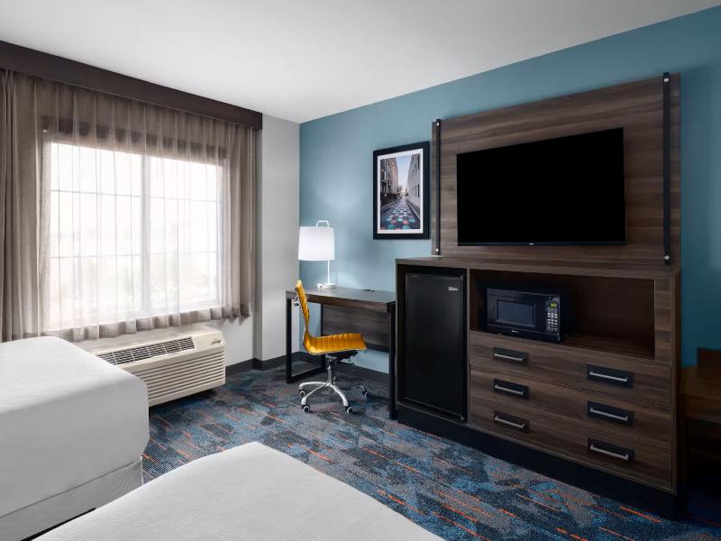 La Quinta Inn Suites Greensboro Nc image