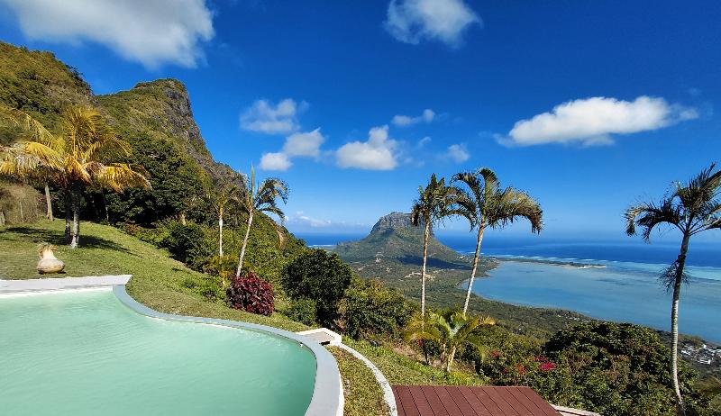 Chalets Chamarel image