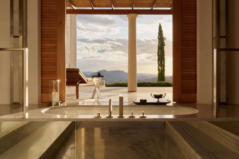 Amanzoe image
