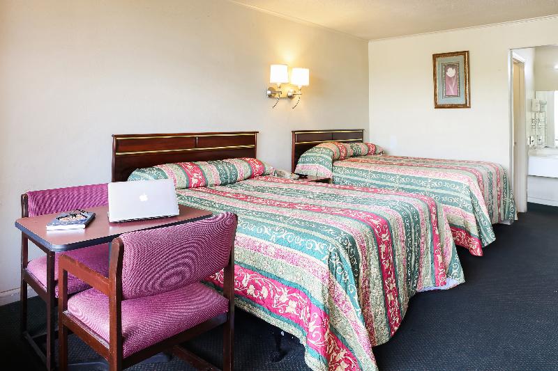 Hotel Opelika I-85 Columbus Pkwy — photo 33
