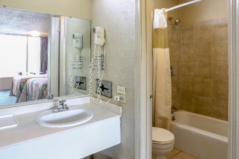 Hotel Opelika I-85 Columbus Pkwy — photo 7