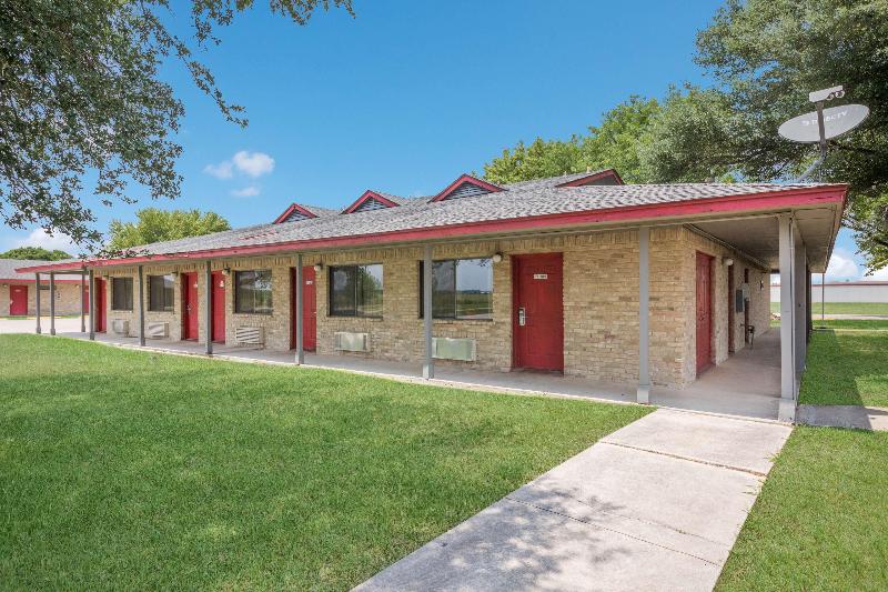 Americas Best Value Inn Lockhart