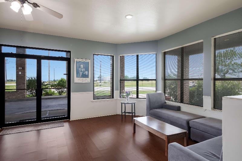 Americas Best Value Inn Lockhart