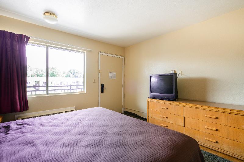 OYO Hotel Shreveport Airport North image