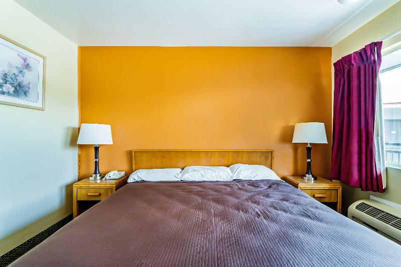 OYO Hotel Shreveport Airport North image