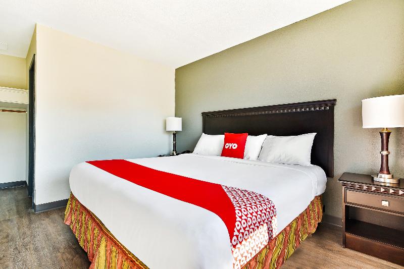 OYO Hotel Shreveport Airport North image