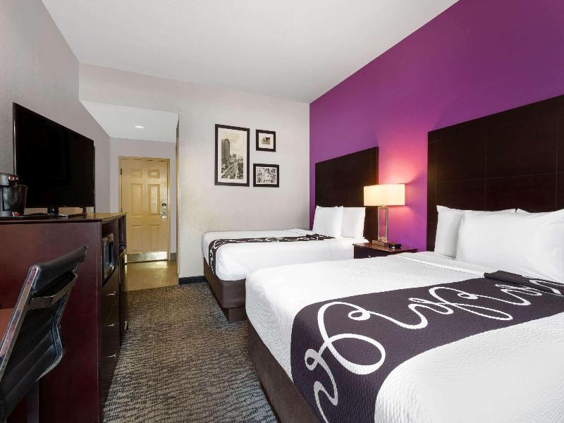 La Quinta Inn Suites Tampa Bay Area-Tampa South image