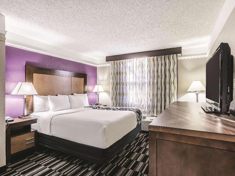 La Quinta Inn By Wyndham Jupiter image
