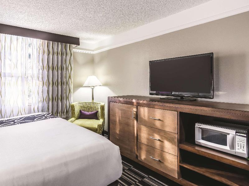 La Quinta Inn By Wyndham Jupiter image