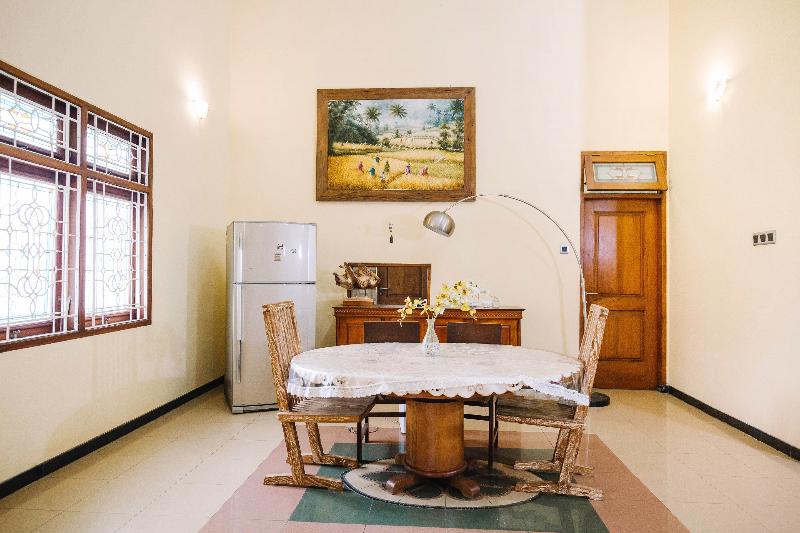 OYO 986 Authentic Osing Homestay