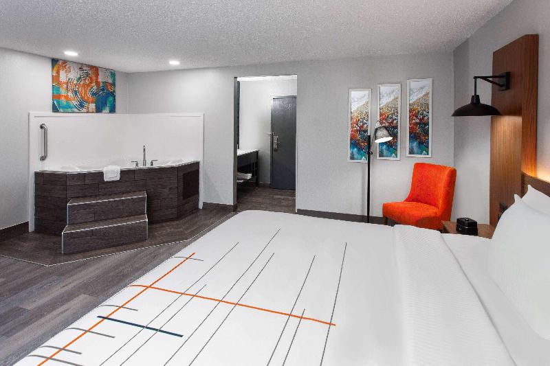 La Quinta Inn By Wyndham Wausau image