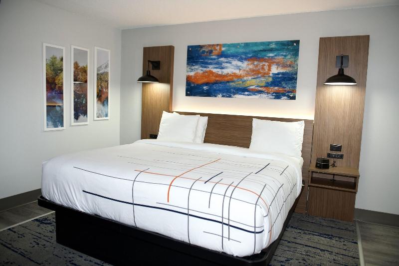 La Quinta Inn By Wyndham Wausau image