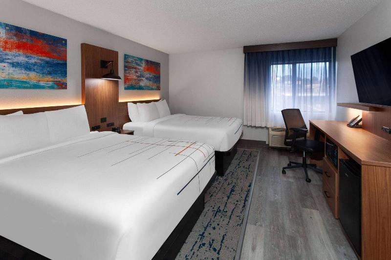 La Quinta Inn By Wyndham Wausau image