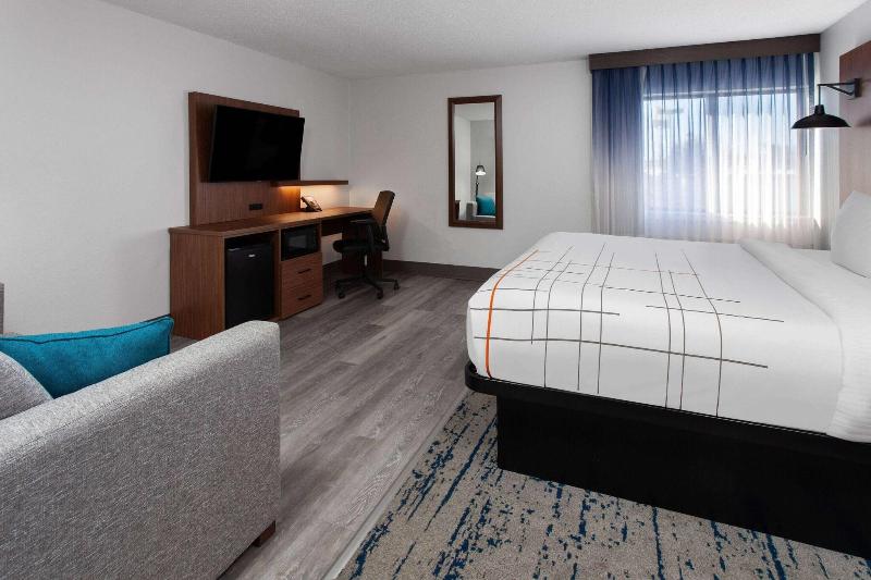 La Quinta Inn By Wyndham Wausau image