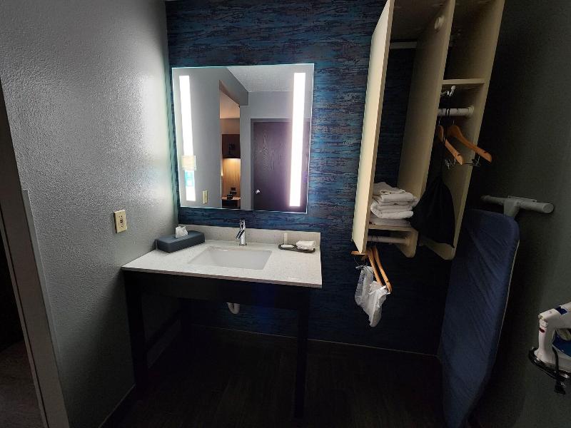 La Quinta Inn By Wyndham Wausau image