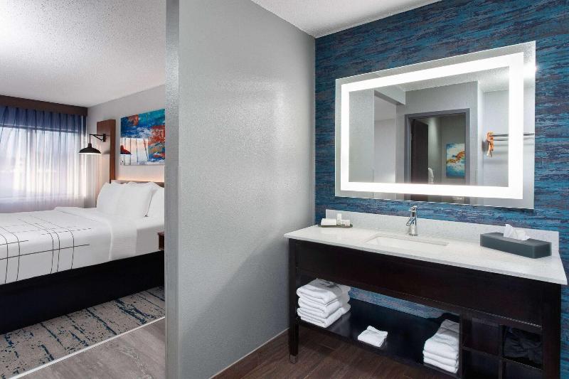 La Quinta Inn By Wyndham Wausau image