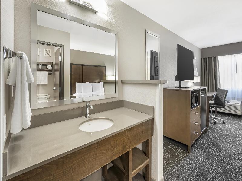 Best Western Plus Spokane North image