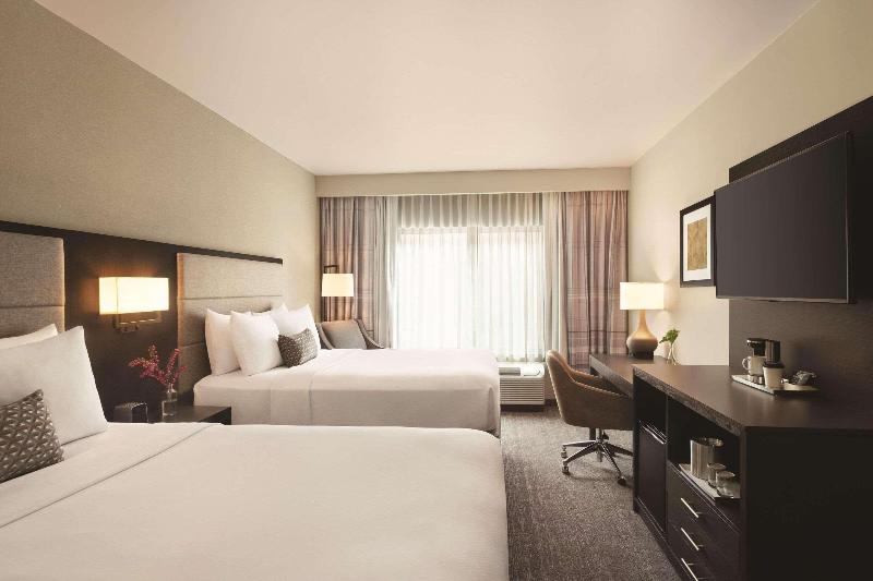 Radisson Hotel Oklahoma City Airport image