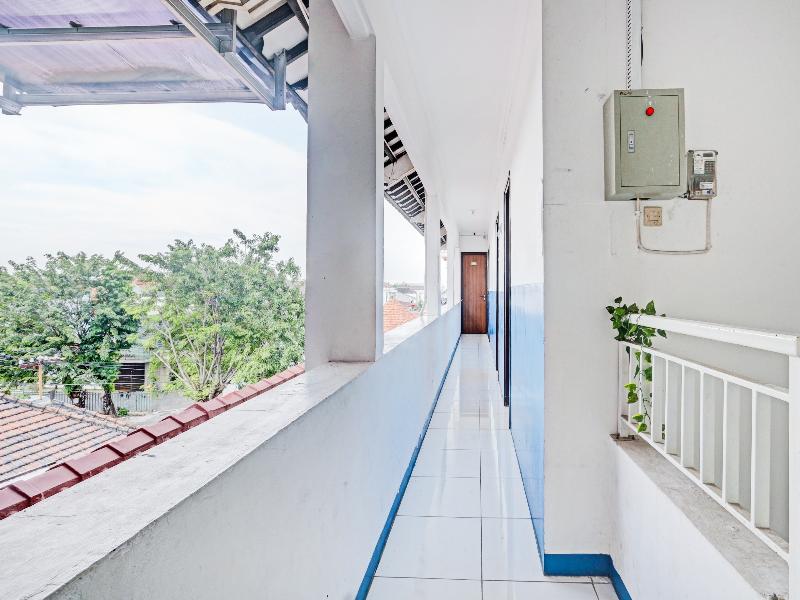 Hotel O Near Mall Ciputra 2 image