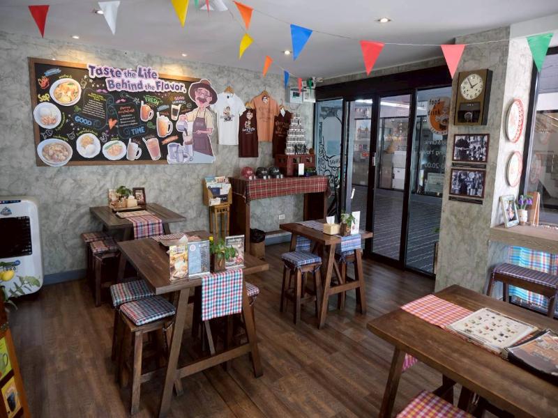 Boutique Poo-Yai Lee @BP Place image