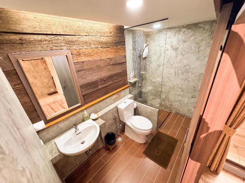 Boutique Poo-Yai Lee @BP Place image