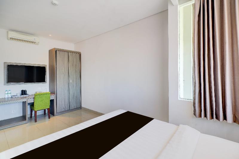 Palette Signature Hotel image