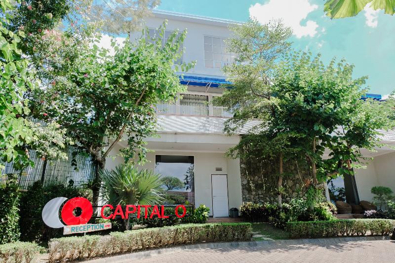 Capital O 802 Omah Londo Hotel & Resort