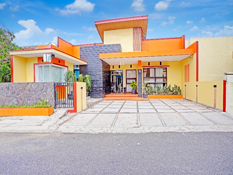 Hotel O Padang City Center Near Pantai Padang image