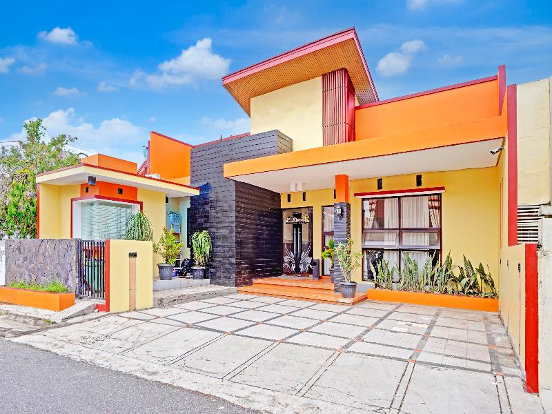 Hotel O Padang City Center Near Pantai Padang image